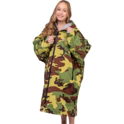 Advance Junior Short Sleeve Change Robe -Diving Gear Shop 202320Dryrobe20Advance20Junior20Short20Sleeve20Changing20Robe20Poncho20DR10020 20Camo20Grey208.2000x2000