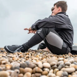 Crewsaver 5mm Neoprene Zip Boot -Diving Gear Shop 25257 202320Crewsaver205mm20Neoprene20Zip20Boot206940202a.2000x2000