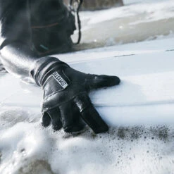 Mystic Marshall 3mm Precurved Neoprene Gloves -Diving Gear Shop 31755 202220Mystic20Marshall203mm20Precurved20Neoprene20Gloves2020004620 20Black20444.2000x2000