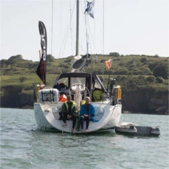 Gul Evorobe Changing Robe -Diving Gear Shop 32266 202320GUL20Evorobe20Hooded20Changing20Robe20AC012820 20Camoand20Blue20Lifestyle.2000x2000