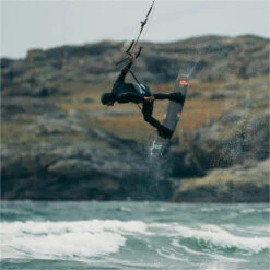 Mystic Supreme 3mm Wetsuit Hood 12 Mystic Supreme 3mm Wetsuit Hood -Diving Gear Shop 42086 202320Mystic20Supreme203mm20Wetsuit20Hood2035016.23001720 20Black20Lifestyle204.2000x2000