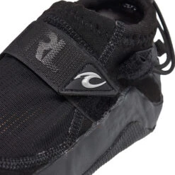 Rip Curl Reefer 1.5mm Split Toe Wetsuit Shoes 10 Rip Curl Reefer 1.5mm Split Toe Wetsuit Shoes -Diving Gear Shop 42677 202320Rip20Curl20Reefer201.5mm20Split20Toe20Wetsuit20Shoes20WBO1AT20 20Black2020Charcoal20Close20Up201.2000x2000