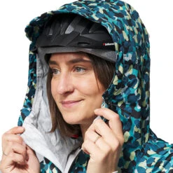 Unisex Rain Poncho -Diving Gear Shop 42999 202320Voited20Unisex20Rain20Poncho20V22UN01BLPOPAR20 20AN20TRacks20Close20Up203.2000x2000