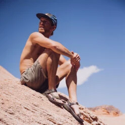 Teva Mens Hurricane Drift Huemix Sandals -Diving Gear Shop 45260 202320Teva20Mens20Hurricane20Drift20Huemix20Sandals20113541020 20Olive20Swirl20Lifestyle.2000x2000