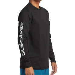 Quiksilver Mens Omni Session Long Sleeve UPF 50 Surf T-Shirt -Diving Gear Shop 45624 202320Quiksilver20Mens20Omni20Session20Long20Sleeve20UPF205020Surf20T Shirt20EQYWR0334920 20Black20side202.2000x2000