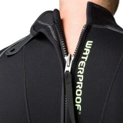 Waterproof W30 2.5mm Wetsuit Men's 2019 -Diving Gear Shop Waterproof W30 2.5mm Wetsuit zip detail